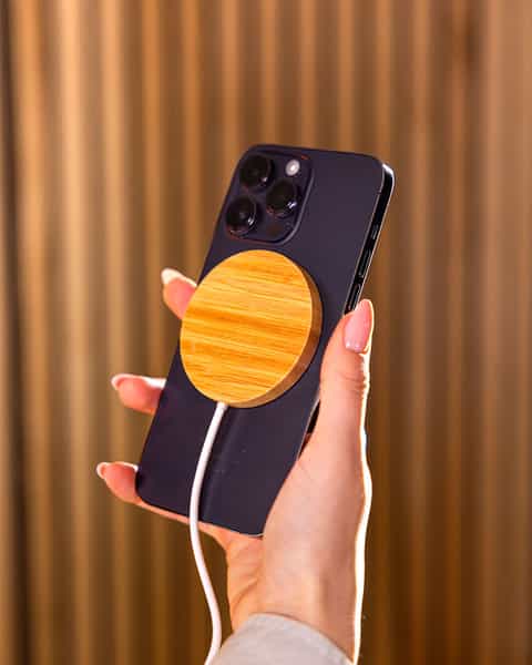 Bamboo Magnetic Charger