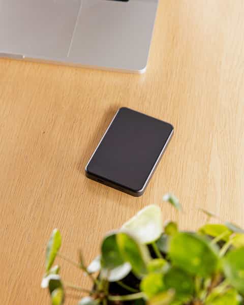 Magnetic 5000 mAh Wireless Powerbank