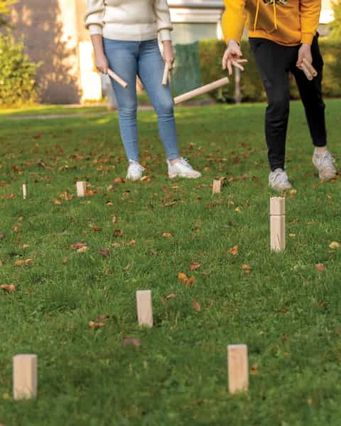 Wooden Kubb set