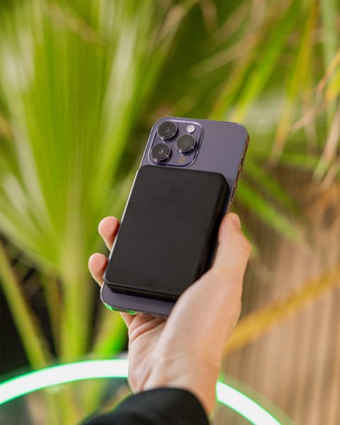 Magnetic 5000 mAh Wireless Powerbank