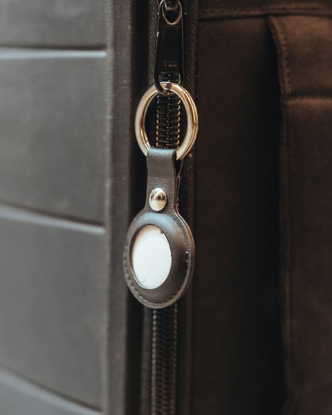 Tag Finder with Case for Apple & Google