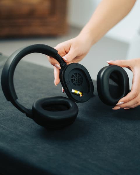 Urban Vitamin Noise Cancelling Headphones
