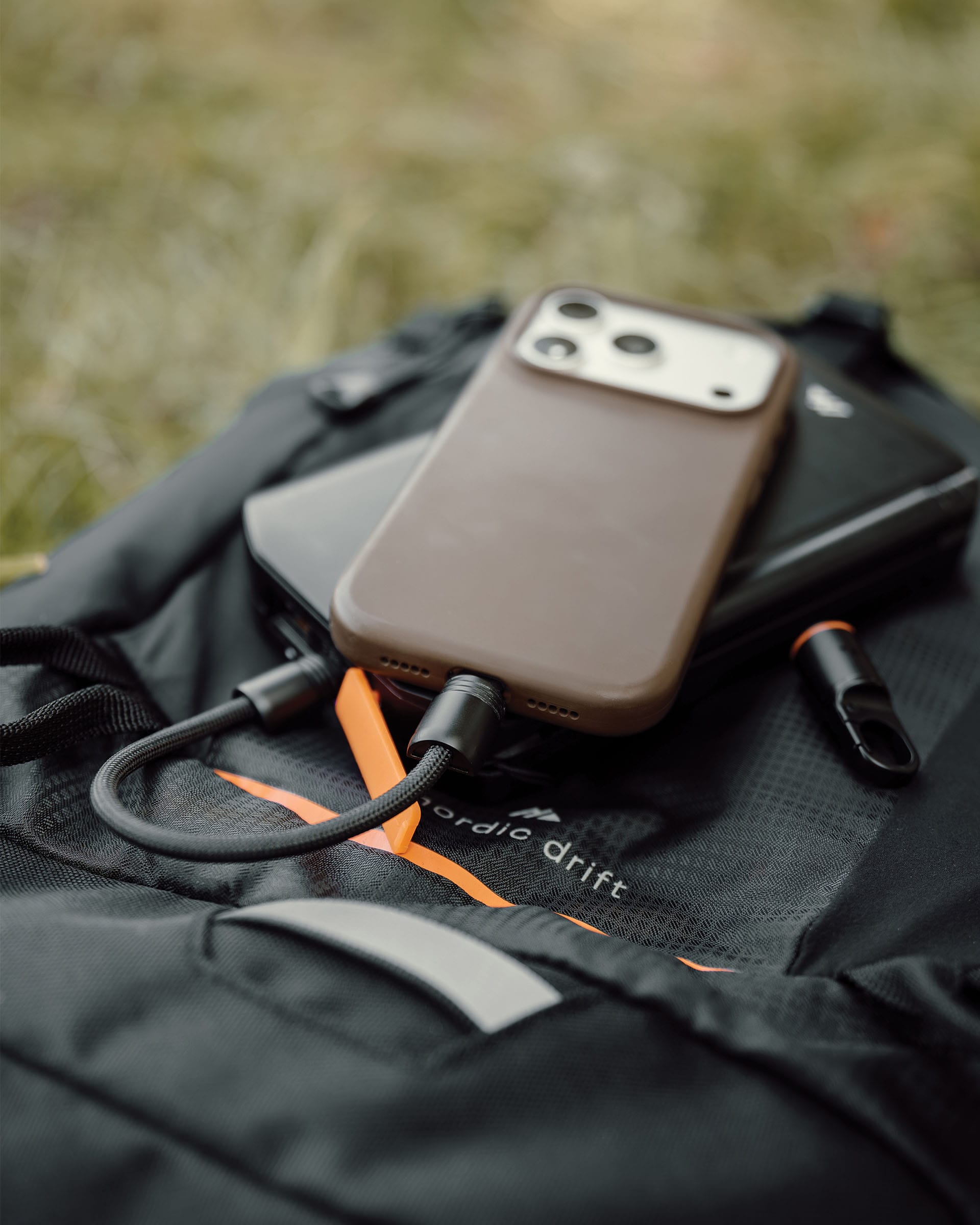 Nordic Drift Everest 60W USB-C Carabiner Cable